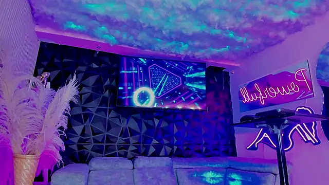 Snapshot of Naomy_Alvaradoo chatting on 10-21-25, 07:25 Naomy Alvaradoo online show from 10-21-25, 07:25