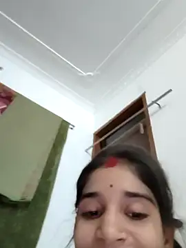 Hot-Soniya2 online show from 10-05-25, 05:22