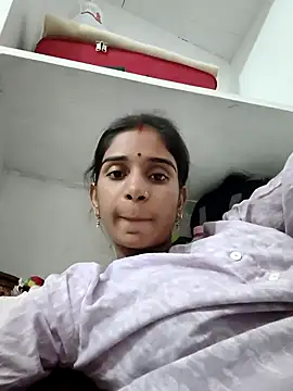 Hot-Soniya2 online show from 10-17-25, 03:25