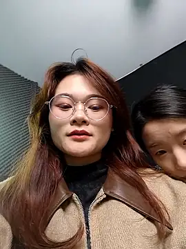 Snapshot of Xxq-20 chatting on 10-26-25, 12:55 Xxq-20 online show from 10-26-25, 12:55