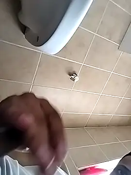 Snapshot of j3tt360 chatting on 02-10-26, 12:42 j3tt360 online show from 02-10-26, 12:42