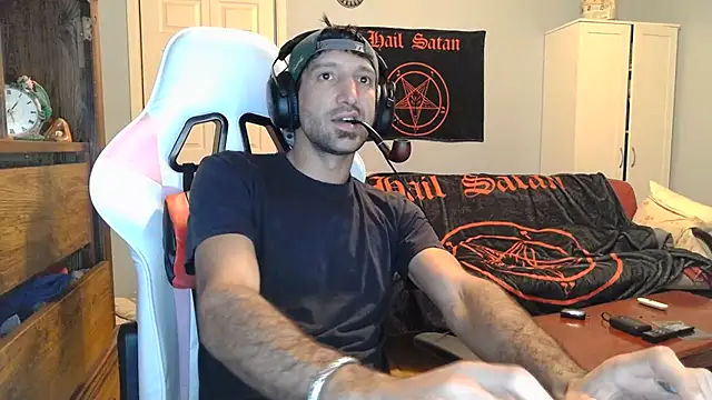 Ardokks online show from 10-28-25, 04:05