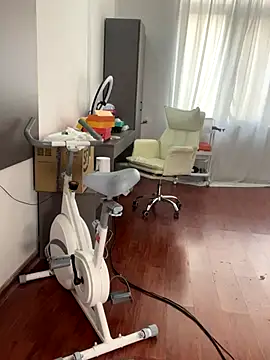 xiongmaobb online show from 10-19-25, 04:46