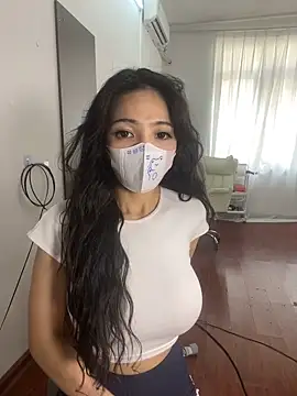 xiongmaobb online show from 10-20-25, 04:13