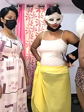 Family02 online show from 02-19-26, 04:52