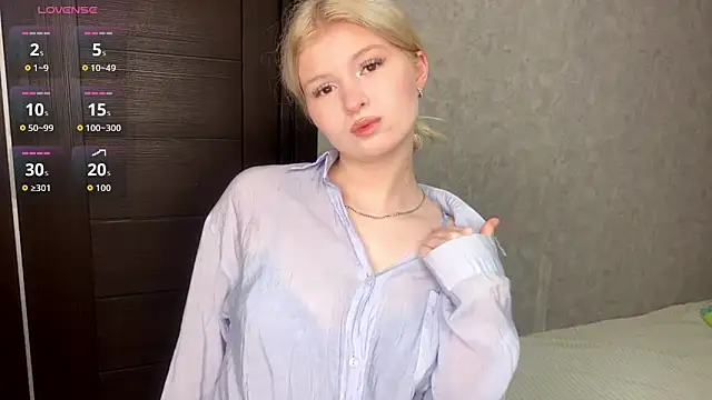 ShontaWasilko online show from 04-07-26, 07:36