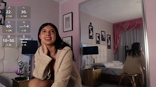 Maia Reficco online show from 11-12-25, 12:16