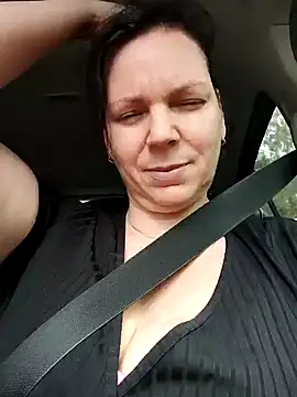 aussiepeaches online show from 01-18-25, 03:31