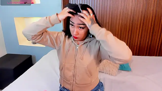 RebecaRush4 online show from 10-11-25, 03:39