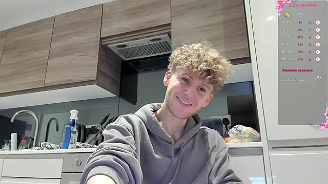 Snapshot of DominantAlex18 chatting on 11-19-25, 09:59 DominantAlex18 online show from 11-19-25, 09:59