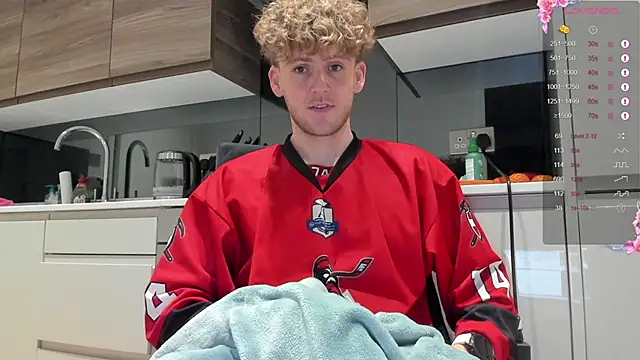 Snapshot of DominantAlex18 chatting on 11-21-25, 06:01 DominantAlex18 online show from 11-21-25, 06:01