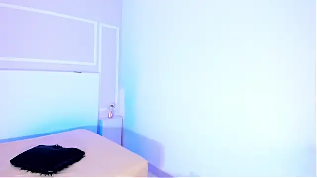 TianaGlow26 online show from 10-07-25, 03:36