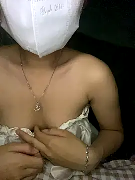 Fin-xinh18 online show from 10-06-25, 04:26