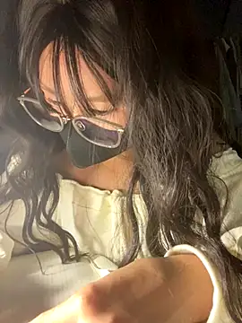 Fin-xinh18 online show from 11-04-25, 03:33