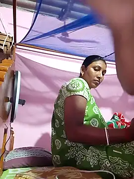 Snapshot of Love_maza chatting on 02-13-26, 06:15 Love maza online show from 02-13-26, 06:15