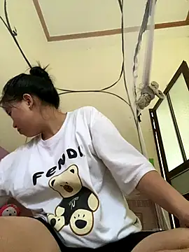 viluna online show from 09-28-25, 02:39