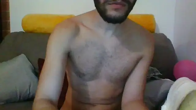 Amicisegreti online show from 10-12-25, 05:06