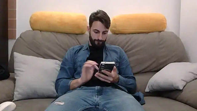 Snapshot of Amicisegreti chatting on 03-14-26, 08:36 Amicisegreti online show from 03-14-26, 08:36