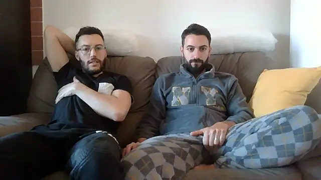 Snapshot of Amicisegreti chatting on 04-07-26, 05:30 Amicisegreti online show from 04-07-26, 05:30