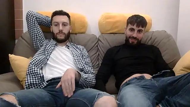 Snapshot of Amicisegreti chatting on 04-14-26, 09:10 Amicisegreti online show from 04-14-26, 09:10