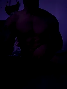 Snapshot of adrian_ray chatting on 10-22-25, 05:19 adrian ray online show from 10-22-25, 05:19