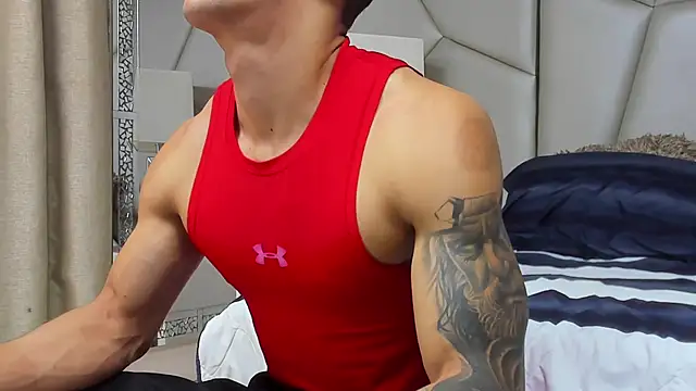 Snapshot of adrian_ray chatting on 11-05-25, 06:08 adrian ray online show from 11-05-25, 06:08