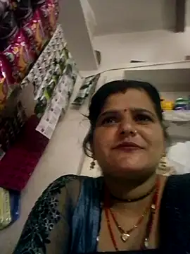 Snapshot of Sexy_hot66 chatting on 09-11-25, 03:45 Sexy hot66 online show from 09-11-25, 03:45