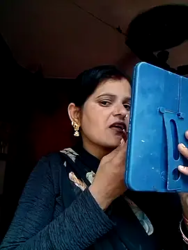 Snapshot of Sexy_hot66 chatting on 10-31-25, 08:04 Sexy hot66 online show from 10-31-25, 08:04