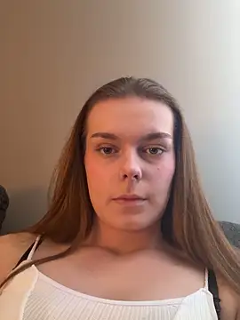 LisaFreier online show from 09-27-25, 02:22