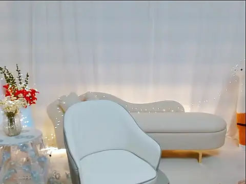 OL-Lily online show from 09-15-25, 02:39