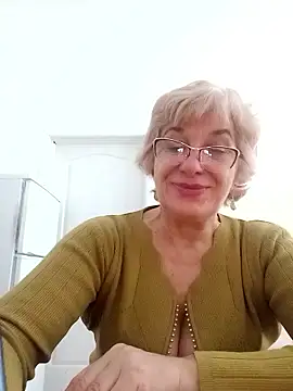 52MiaLove02 online show from 01-08-26, 10:17