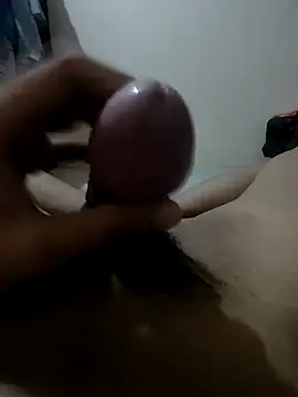 Snapshot of pune_guy_111 chatting on 11-08-25, 06:40 pune guy 111 online show from 11-08-25, 06:40