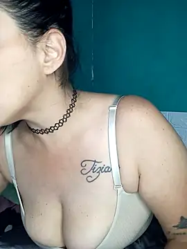 kariciasecreta online show from 11-18-25, 02:06