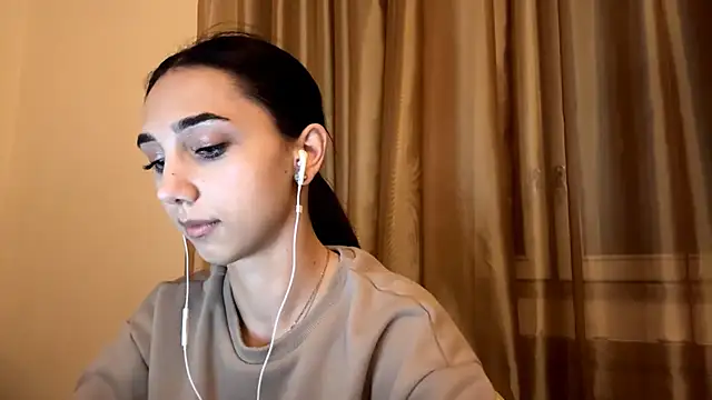 LinaMour online show from 10-12-25, 10:09