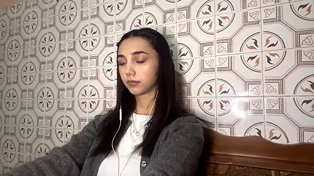 LinaMour online show from 11-21-25, 10:08