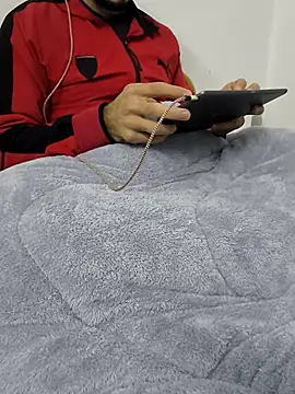 Snapshot of yazinyazin1 chatting on 11-17-25, 03:45 yazinyazin1 online show from 11-17-25, 03:45