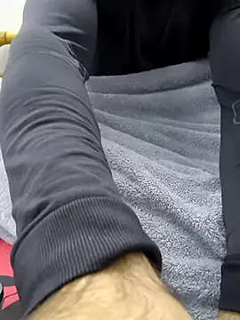 Snapshot of yazinyazin1 chatting on 11-24-25, 09:47 yazinyazin1 online show from 11-24-25, 09:47