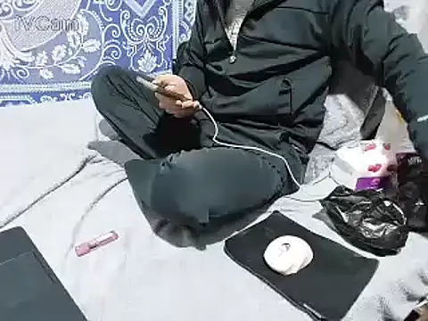 yazinyazin1 online show from 02-07-26, 07:50