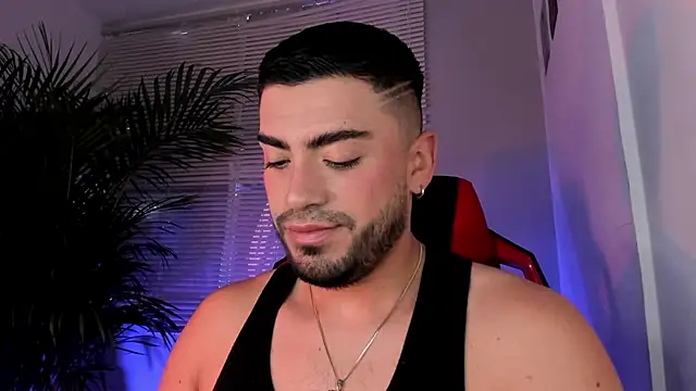 Alexander Diiaz online show from 10-07-25, 10:56