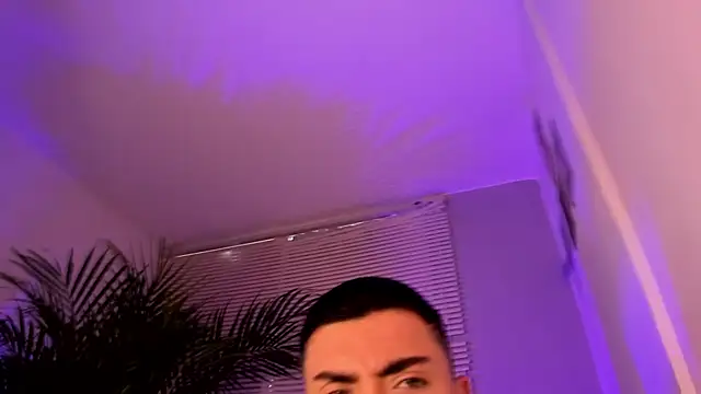 Alexander Diiaz online show from 10-09-25, 11:08