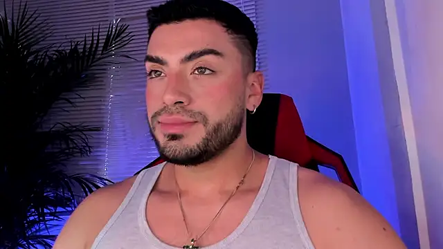 Alexander Diiaz online show from 10-17-25, 07:27