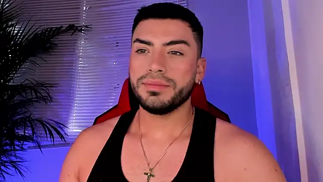 Alexander Diiaz online show from 10-18-25, 07:36