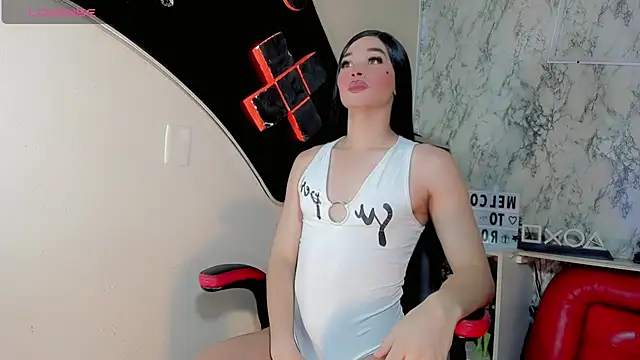 Candy Walker  online show from 09-24-25, 07:17