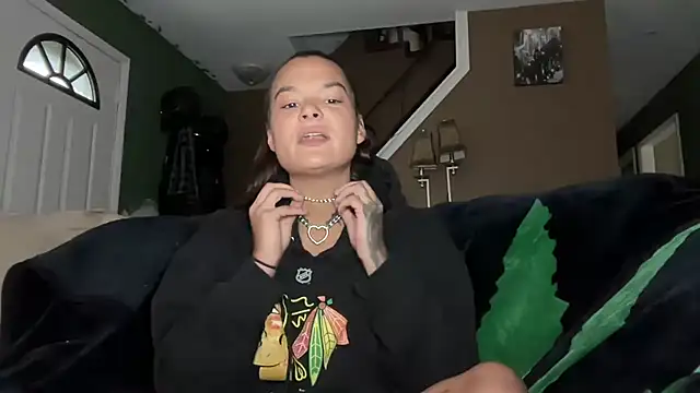 Snapshot of Trippie_hippies1313 chatting on 10-08-25, 01:31 Trippie hippies1313 online show from 10-08-25, 01:31