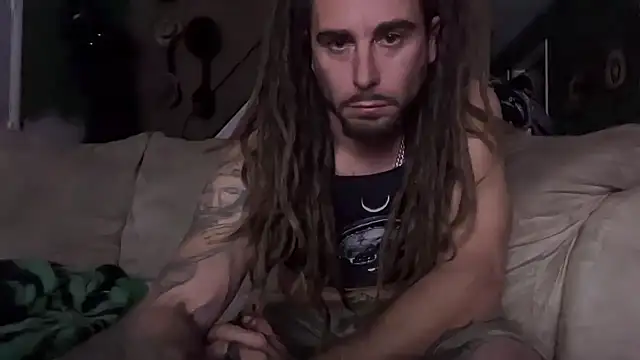 Snapshot of Trippie_hippies1313 chatting on 11-08-25, 04:01 Trippie hippies1313 online show from 11-08-25, 04:01