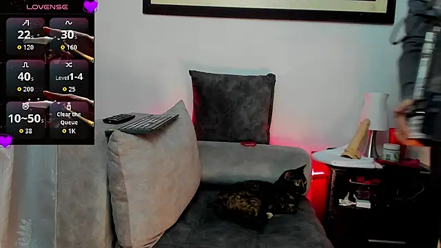 BrendaRousee online show from 09-11-25, 02:33