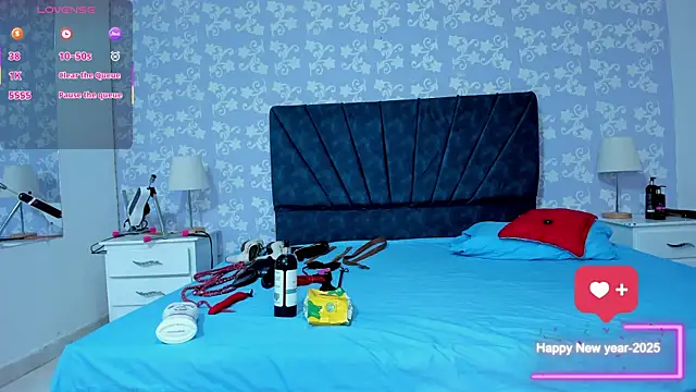 JisooLuv online show from 10-18-25, 07:25