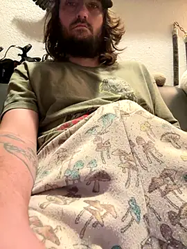 Snapshot of crashnasty chatting on 10-09-25, 03:37 crashnasty online show from 10-09-25, 03:37