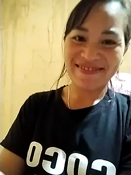 tuyetnhi-00 online show from 10-08-25, 04:32