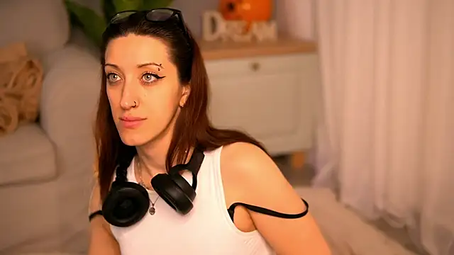 LexxieVixxen online show from 11-14-25, 10:40